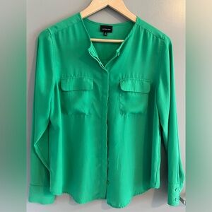 🍁 Who What Wear Medium Green Button Down Shirt